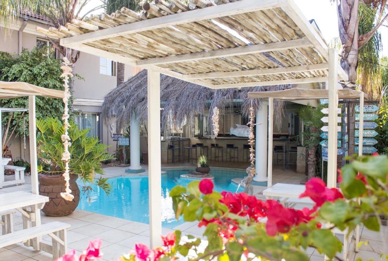 Club Cocomo Hartbeespoort Exterior photo