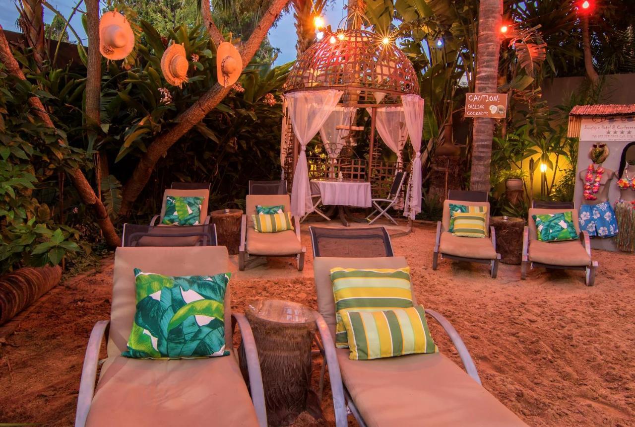 Club Cocomo Hartbeespoort Exterior photo