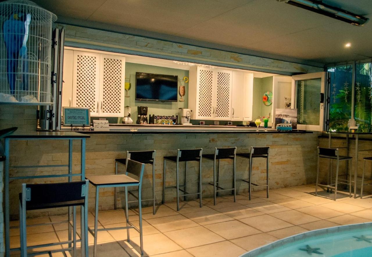 Club Cocomo Hartbeespoort Exterior photo
