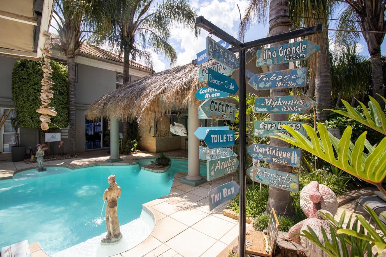 Club Cocomo Hartbeespoort Exterior photo